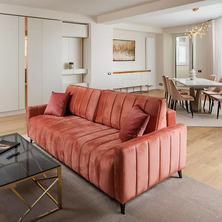 Skylark Central Aparthotel-3